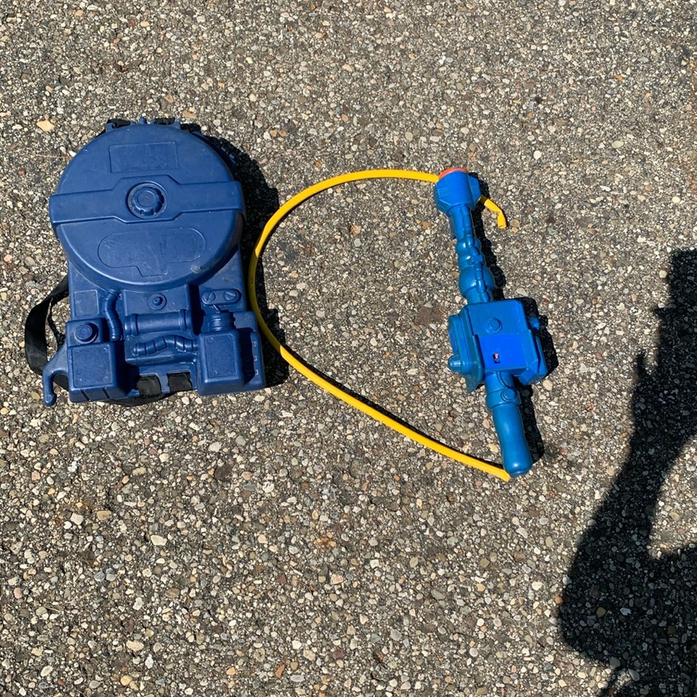 Vintage 1984 Ghostbusters Proton Pack and Laser Gun